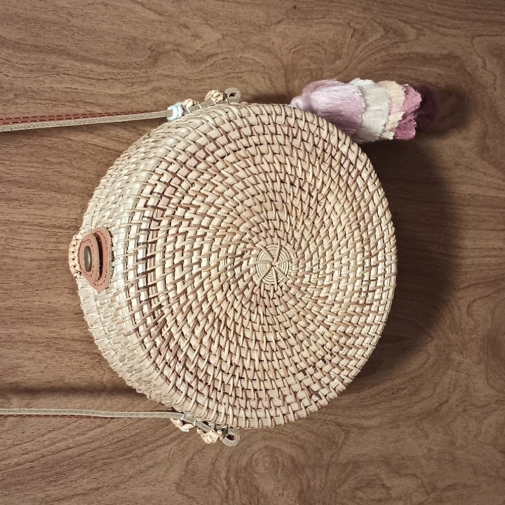 Handwoven Round Rattan Crossbody Leather Strap Shoulder Bag Purse Unique Straw